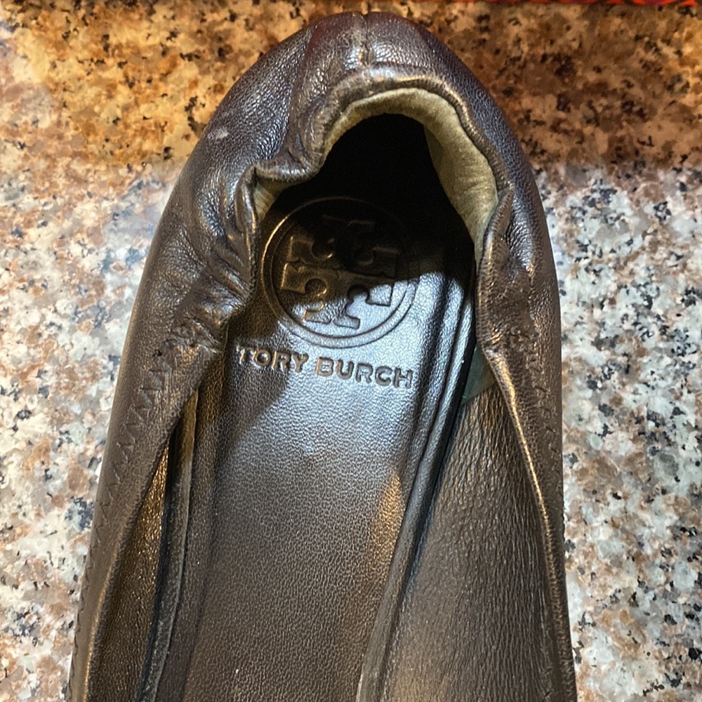 Tori Burch gold buckle ballet flats sz 8.5 (run small, more like 8) - Picture 3 of 4